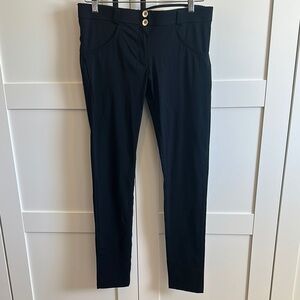 Freddy Wrap-Up low rise pants - fit chick pants!